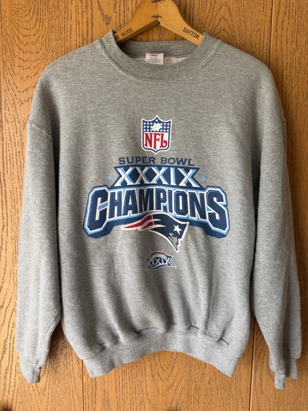 Vintage New England Patriots Super Bowl XXXIX Champions Crewneck Sweatshirt Sz M